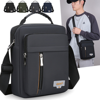 Sac Messager Homme Premium pour Fitness et Loisirs, Sac Bandoulière Tendance avec Compartiment Principal, Idéal pour l'Aéroport, Portable et de Qualité Supérieure