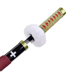 Mini katana en acier inoxydable authentique MS 45cm, inspiré de l'anime japonais One Piece, représentant le chirurgien mortuaire Trafalgar Law, en vente. - Product Image 3