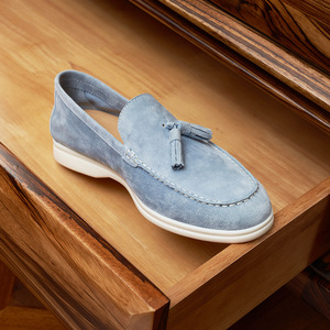 Men's Genuine Leather Sheep Suede Loafers Tassel Flats Shoes for Men <b>Pointed</b> Toe slip on Fashion Versatile - Product Image 4