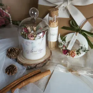 Set regalo di candele profumate con fiori secchi proposta di compleanno camera da letto decorazione per la casa matrimonio candela aromatica natalizia cera di soia