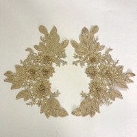 Coudre sur la broderie d'appliques de dentelle de dames 3d brillantes de paillettes d'or LT2292A
