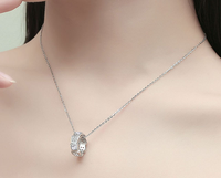 Bijoux de souhaits Collier fantaisie en forme d'engrenage en argent sterling S925 Collier avec pendentif en diamant Moissanite pour fille
