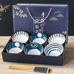4,5 дюймов натуральная здоровая дешевая японская ручная роспись белая и синяя керамическая миска и палочки для еды подарочные наборы