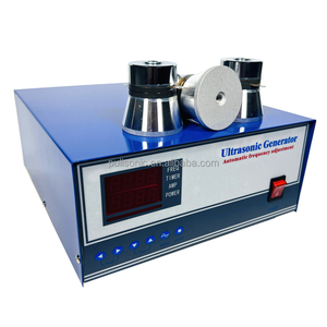 Generador ultrasónico 25kHz 1200W para operación de transductor en máquinas comerciales de limpieza de moldes - Product Image 4