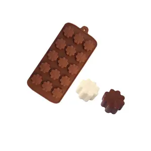 15 Cavity Silicone Chocolate Molds Custom Candy Molds Chocolate Bar With Flower Shape