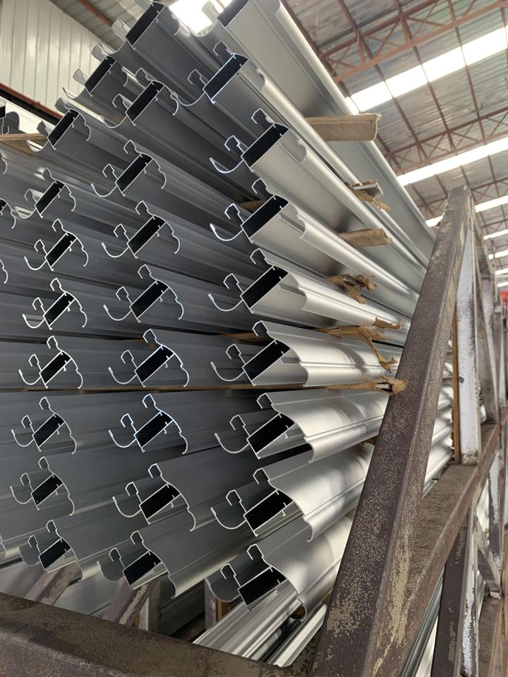 Aluminium Extrusion Alloy 6000 Series Frames for Sliding Window with ...