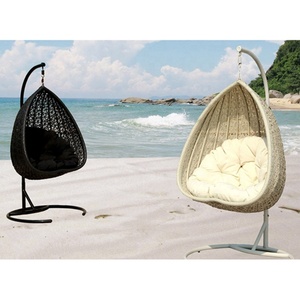 Fauteuil suspendu de jardin en rotin de haute qualité au design moderne pour les loisirs en plein air, idéal pour les hôtels, les salons, les villas et les balcons. - Product Image 4