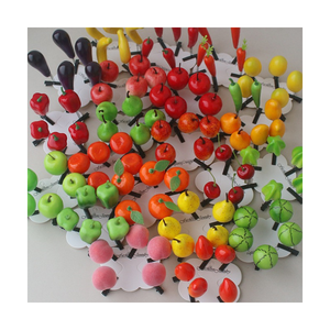 Pinzas para el pelo DIY con diseño de frutas vívidas, accesorios para el pelo con resorte y juguete de peluche vibrante para fiestas - Product Image 1