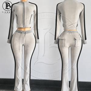 Completo Tuta in Velluto Autunnale Personalizzabile con Logo 3D, Giacca con Zip a Righe Leopardate e Leggings, Set Lounge 2 Pezzi <span class=keywords><strong>Abbigliamento</strong></span> <span class=keywords><strong>Donna</strong></span> - Product Image 3