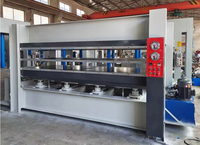 Machine de pressage à chaud pour panneaux MDF, machine de laminage mélaminé robuste pour la fabrication de meubles et la ligne de production de MDF