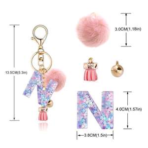 Porte-clés en métal fait main en résine avec inscription tendance pour femmes, pendentif en peluche pompon personnalisé, cadeau de portefeuille, vente en gros - Product Image 6