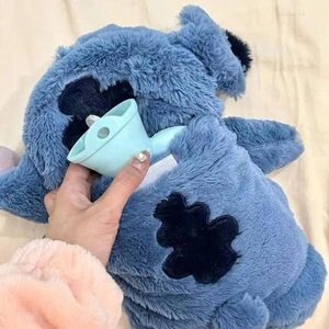 Bottiglia d'Acqua Calda Anime <span class=keywords><strong>Lilo</strong></span> & <span class=keywords><strong>Stitch</strong></span>, Grande Peluche Invernale Kawaii, Scaldamani per Donne, Regalo <span class=keywords><strong>di</strong></span> Natale per Ragazze - Product Image 2