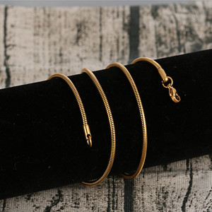 Collar de Hueso de Serpiente con Cadena Dorada Unisex para Uso Diario, Cadena Extensible de 11 cm, Joyería Fina - Product Image 4