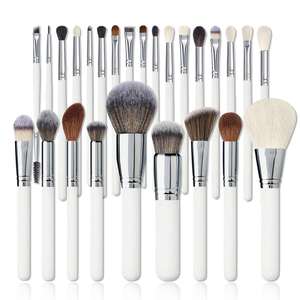 Usine ODM OEM, 26 pièces, pinceaux de maquillage professionnels de qualité supérieure, blancs, vegan, en bois, marque privée, luxe, pour femmes - Product Image 1