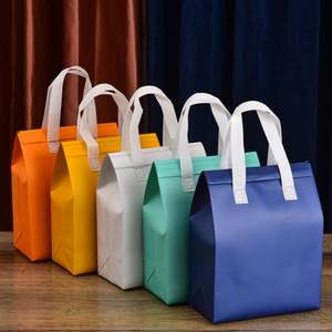 Bolsa Térmica de Tela No Tejida para una o Dos Bebidas, Bolsa de Transporte Personalizada para Comida para Llevar - Product Image 6