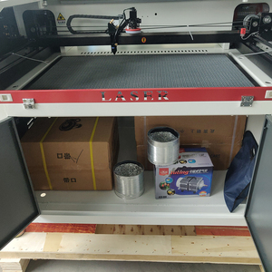 <span class=keywords><strong>6090</strong></span> Laser Cutter tự động vị trí 80 Wát 100 wát <span class=keywords><strong>CNC</strong></span> CO2 laser cắt khắc máy <span class=keywords><strong>6090</strong></span> với CCD máy ảnh cho đường viền cắt - Product Image 3