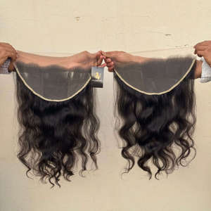 Extensiones de cabello humano tejido de templo indio, cierre de encaje ondulado rizado, paquetes de ondas profundas con frontal de encaje transparente HD - Product Image 1