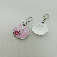 Pendentif personnalisé pour animaux de compagnie en métal rose en forme de patte, avec logo gravé au laser, strass et breloques pour gravure