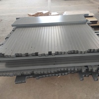 Guangzhou BERSON meubles nouveau design poste de travail cadre de bureau face à face 4 sièges avec cadre de boîte en fil