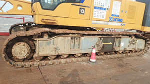 Grúa sobre orugas XCMG Oficial XGC75 de <span class=keywords><strong>Segunda</strong></span> <span class=keywords><strong>Mano</strong></span>, Grúa de Construcción de 75 Toneladas en Venta - Product Image 4