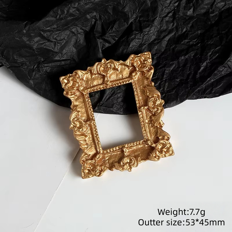 Marco de fotos cuadrado dorado