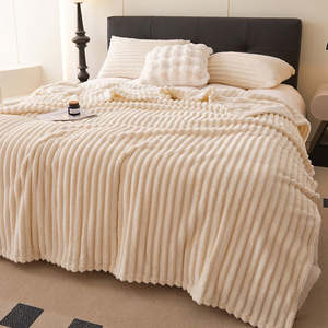 Couverture de lit quatre saisons en polyester tissé doux, certifiée OEKO-TEX, personnalisable en gros, confortable, chaude, portable - Product Image 2