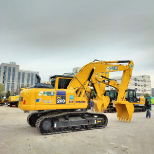 Excavadora de Orugas Usada Japan PC200-8, 20 Toneladas, Cucharón de 1.0m, 107kw de Potencia, Excavadora de Segunda Mano - Product Image 1