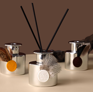 Difusor de Aromaterapia de Ratán Plateado de Lujo, Estilo Europeo, con Aceite Aromático Ligero y sin Humo para el Hogar - Product Image 1