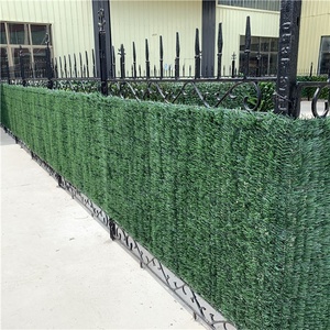 LUYI Nouvelle clôture décorative en haie artificielle de conifères en plastique, treillis de clôture, écran décoratif, avec réduction tarifaire de 90 jours - Product Image 5
