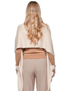 Chal de Cachemira Beige con Bolsillos de Piel de Chinchilla y Flecos, Abrigo de Cachemira Tejido, Chal de Piel, Envoltura Larga de Cachemira para Boda, para Mujer - Product Image 2