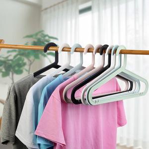 ไม้แขวนเสื้อพลาสติกแบบชั้นเดียว ดีไซน์คลาสสิก ป้องกันการลื่น ประหยัดพื้นที่ สำหรับห้องครัวและตู้เสื้อผ้า ราคาประหยัด - Product Image 1