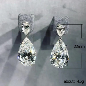 Orecchini Pendenti con Cristalli Pavé per Donne, Eleganti Accessori per Abiti da Festa - Product Image 5
