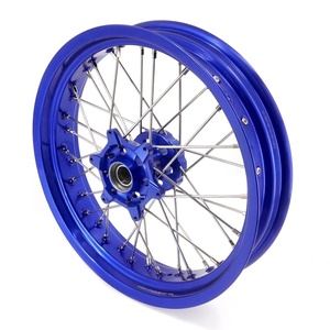Set di Ruote Supermoto da 17 Pollici con Mozzi CNC Blu per Husqvarna 701 <span class=keywords><strong>Enduro</strong></span> 2016 - 2024, <span class=keywords><strong>KTM</strong></span> <span class=keywords><strong>690</strong></span> <span class=keywords><strong>ENDURO</strong></span> R, <span class=keywords><strong>KTM</strong></span> <span class=keywords><strong>690</strong></span> SMC - Product Image 3