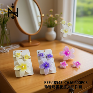 Pince à cheveux Angelina Pearl Frangipani, lot de 3, design floral en résine, pour femmes et filles, usage quotidien, 12 cm - Product Image 4