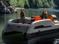 Catamaran à moteur gonflable rapide en PVC Drop Stitch Hypalon, Yacht de luxe auto-vidangeant pour la navigation commerciale