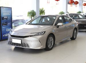 Coche híbrido de gasolina sedán medio directo de fábrica 2019 2020 2021 2022 2023 versión gasolina ToyotaCamry coches usados - Product Image 3