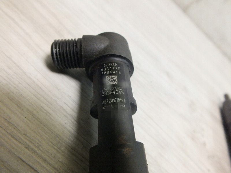 Diesel Injector 28384645 A6720170021 common rail injector 28384645 for Ssangyong Turismo D22DT 2.2 XDI 07/2015 Onwards Eur 6