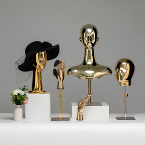 Cabeza de Maniquí de Plástico Cromado con Base Metálica, para Exhibición de Pelucas, Sombreros, Aretes y Bufandas - Product Image 1