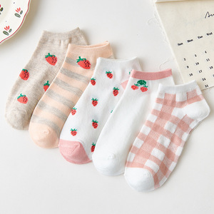 Women's Ankle Socks Strawberry Pattern Breathable Sweat Absorbing Casual Style Boat Socks For Spring Summer - Product Image 2
