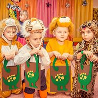6 Pcs Tas Hadiah Dinosaurus untuk Pesta, Tas Goodie Dinosaurus dari Kain Felt, Tas Jinjing Ulang Tahun Bertema Hutan yang Dapat Digunakan Kembali untuk TK dan PAUD