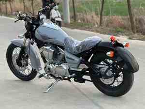 รถมอเตอร์ไซค์ยามาฮ่า คิงครุยเซอร์ พร้อมเครื่องยนต์วีทวิน 250 ซีซี สไตล์เรโทรแบบฮาร์เลย์ - Product Image 6