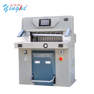 YingHe 670mm Coupe-papier hydraulique contrôlé par programme Machines de traitement du papier efficaces - Product Image 4