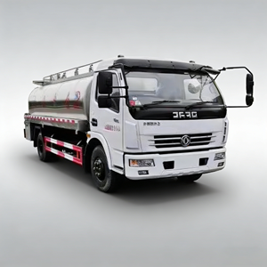 Camión <span class=keywords><strong>Cisterna</strong></span> Dongfeng de 5 Toneladas, Acero Inoxidable 304, para Agua Potable, Leche, <span class=keywords><strong>Vino</strong></span>, Alcohol, 4x2, Nuevo - Product Image 1