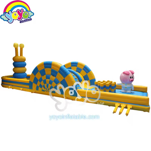 Parcours d'obstacles gonflable en forme de cochon de dessin animé avec toboggan à motifs de cochon boueux, poutre d'équilibre et matériau anti-crevaison - Product Image 1