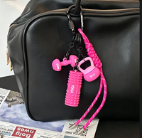 Porte-clés Mini Gym Fitness : Breloques Rouleau en Mousse, Haltère, Kettlebell, Corde Tressée – Décoration Sportive pour Clés, Souvenirs et Cadeaux pour Amateurs de Yoga Femme