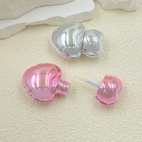 Mini glaçage pour les lèvres de 5ml personnalisé en usine Tube de glaçage pour les lèvres en forme de cœur Conteneur de tube de brillant à lèvres de couleur et de logo personnalisés Bouteille vide cosmétique
