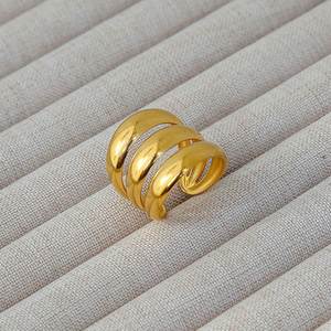 Conjunto de Anillo, Pendientes y Collar, Exclusivo y Personalizado, Ligero, de Acero Inoxidable, Chapado en <span class=keywords><strong>Oro</strong></span> de 18K, Opción de Regalo, <span class=keywords><strong>Peso</strong></span> en Gramos <span class=keywords><strong>por</strong></span> Pieza - Product Image 3