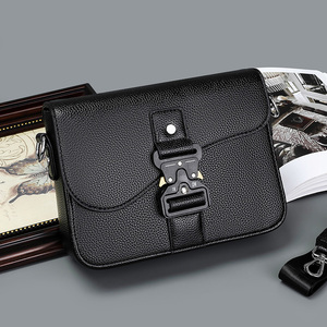 Sac bandoulière vintage noir pour homme, sac à bandoulière professionnel en cuir PU, sac messager d'extérieur avec fermoir et fermeture éclair étanches - Product Image 4