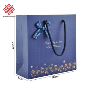 Bolsa de Papel Kraft Ecológica de Lujo Personalizada de Baoren Die Cut, con Asa de Cinta, Color Rojo Oscuro y Azul Marino, para Joyería y Ropa - Product Image 6