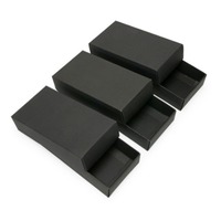Caja de regalo de papel kraft, utilizada para envasar alimentos, ropa, etc., se puede personalizar según las necesidades.
